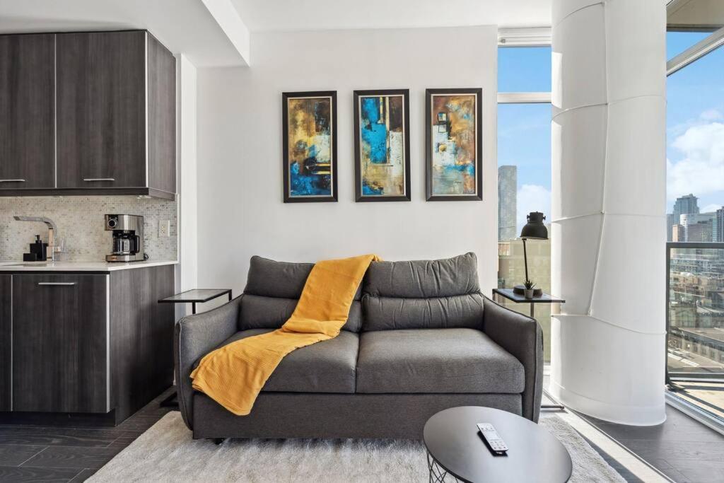 Amazing View 2Br St Lawrence Market Condo, Downtown Toronto Exterior foto