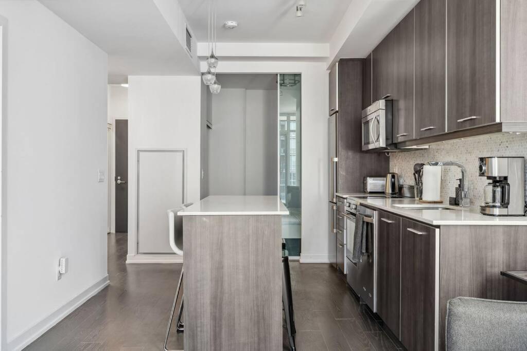 Amazing View 2Br St Lawrence Market Condo, Downtown Toronto Exterior foto