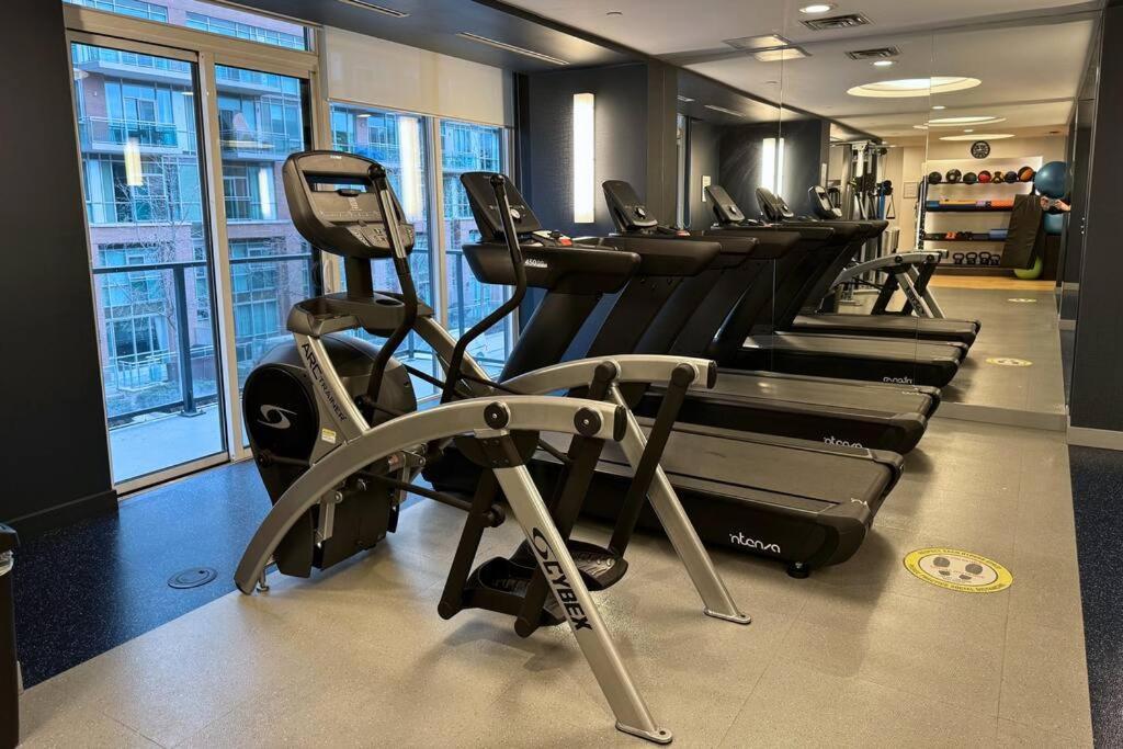 Amazing View 2Br St Lawrence Market Condo, Downtown Toronto Exterior foto
