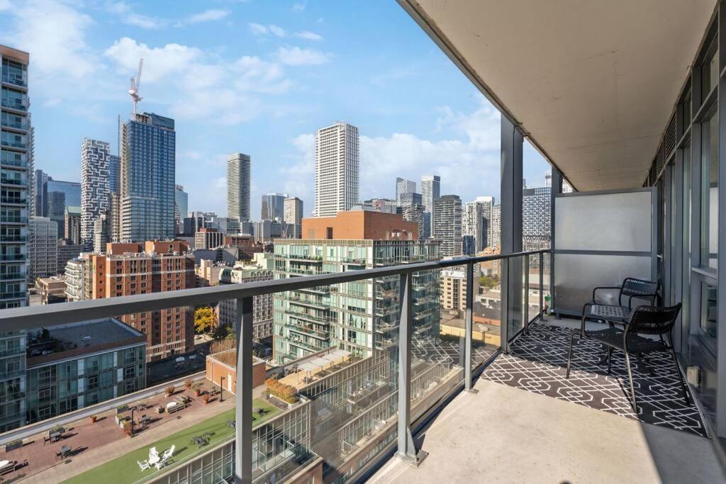 Amazing View 2Br St Lawrence Market Condo, Downtown Toronto Exterior foto